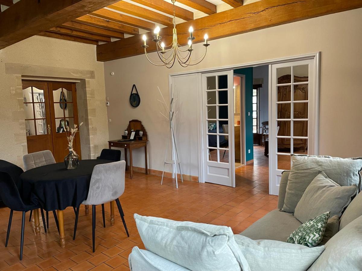 Le Prieure Des Fontaines Hotel Les Preaux Екстериор снимка