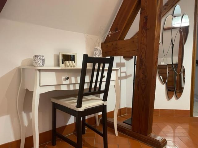 Le Prieure Des Fontaines Hotel Les Preaux Екстериор снимка
