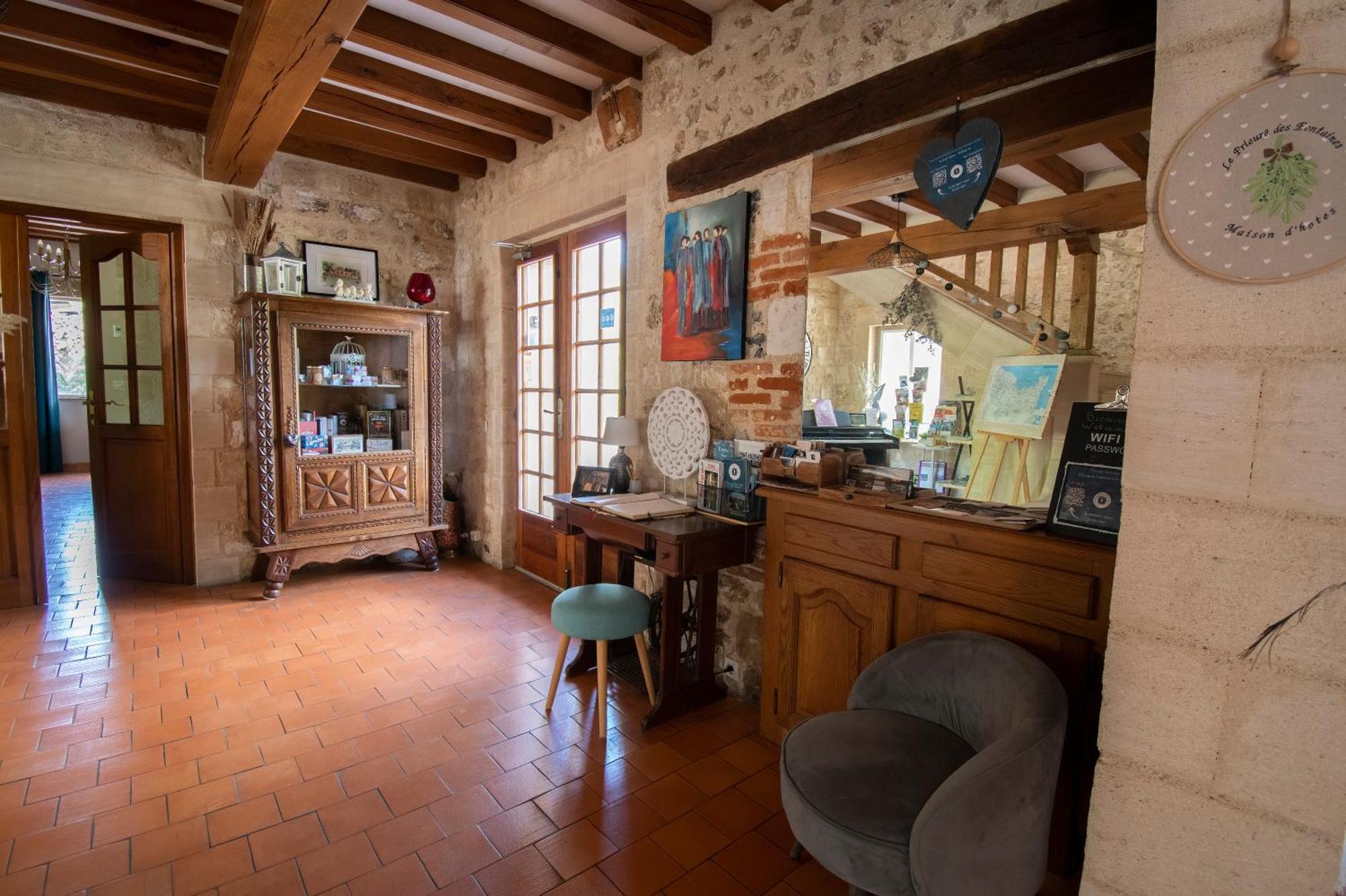 Le Prieure Des Fontaines Hotel Les Preaux Екстериор снимка