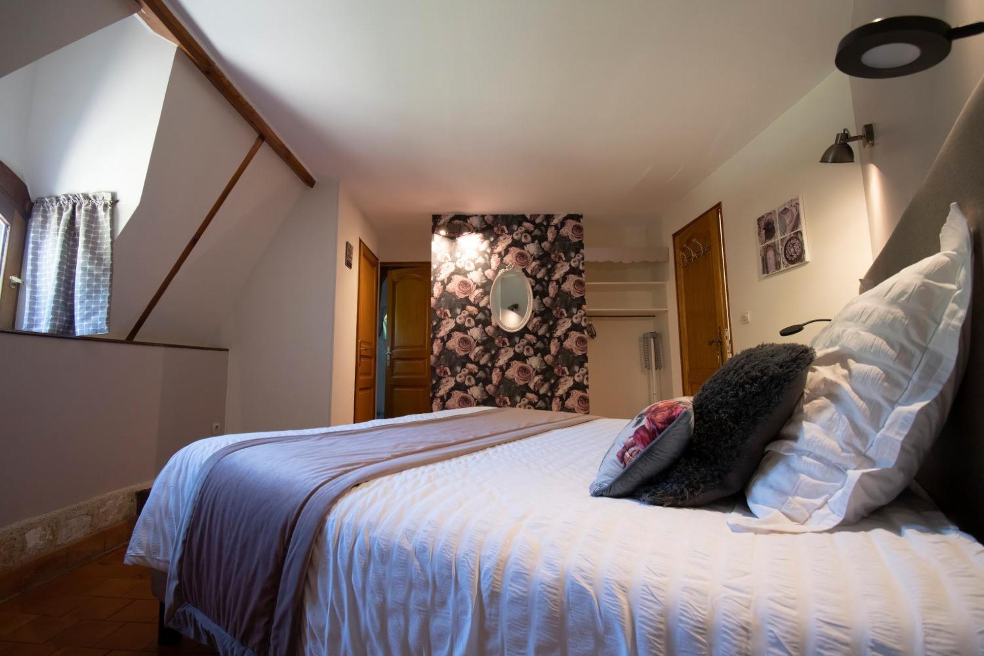 Le Prieure Des Fontaines Hotel Les Preaux Екстериор снимка