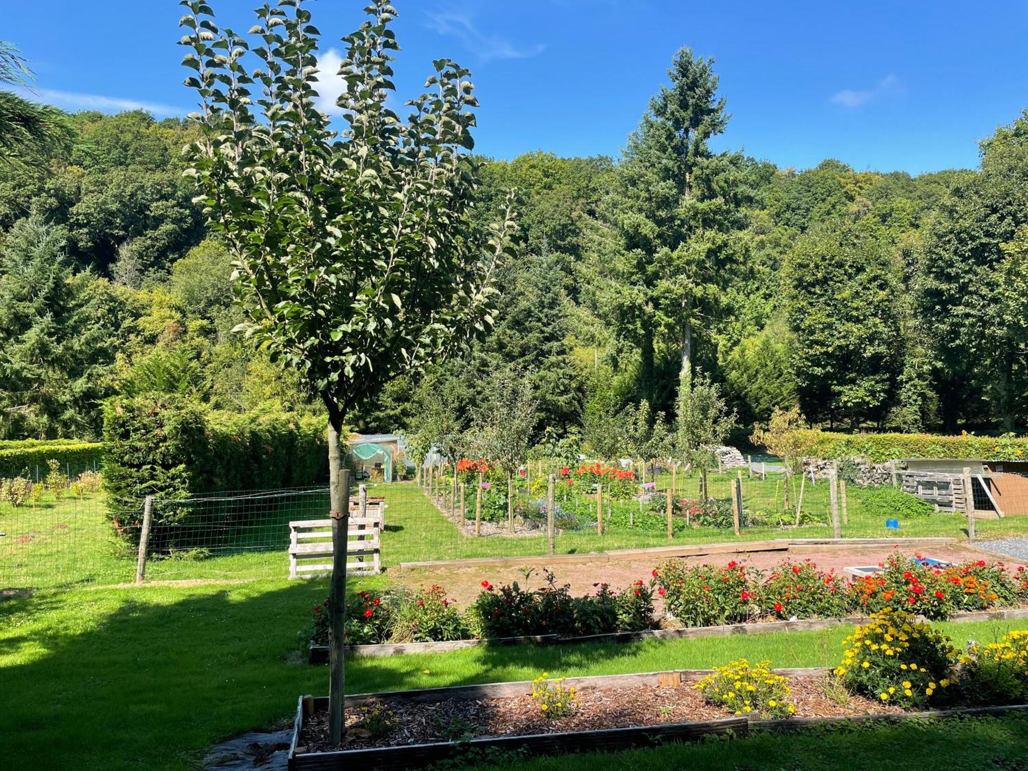 Le Prieure Des Fontaines Hotel Les Preaux Екстериор снимка