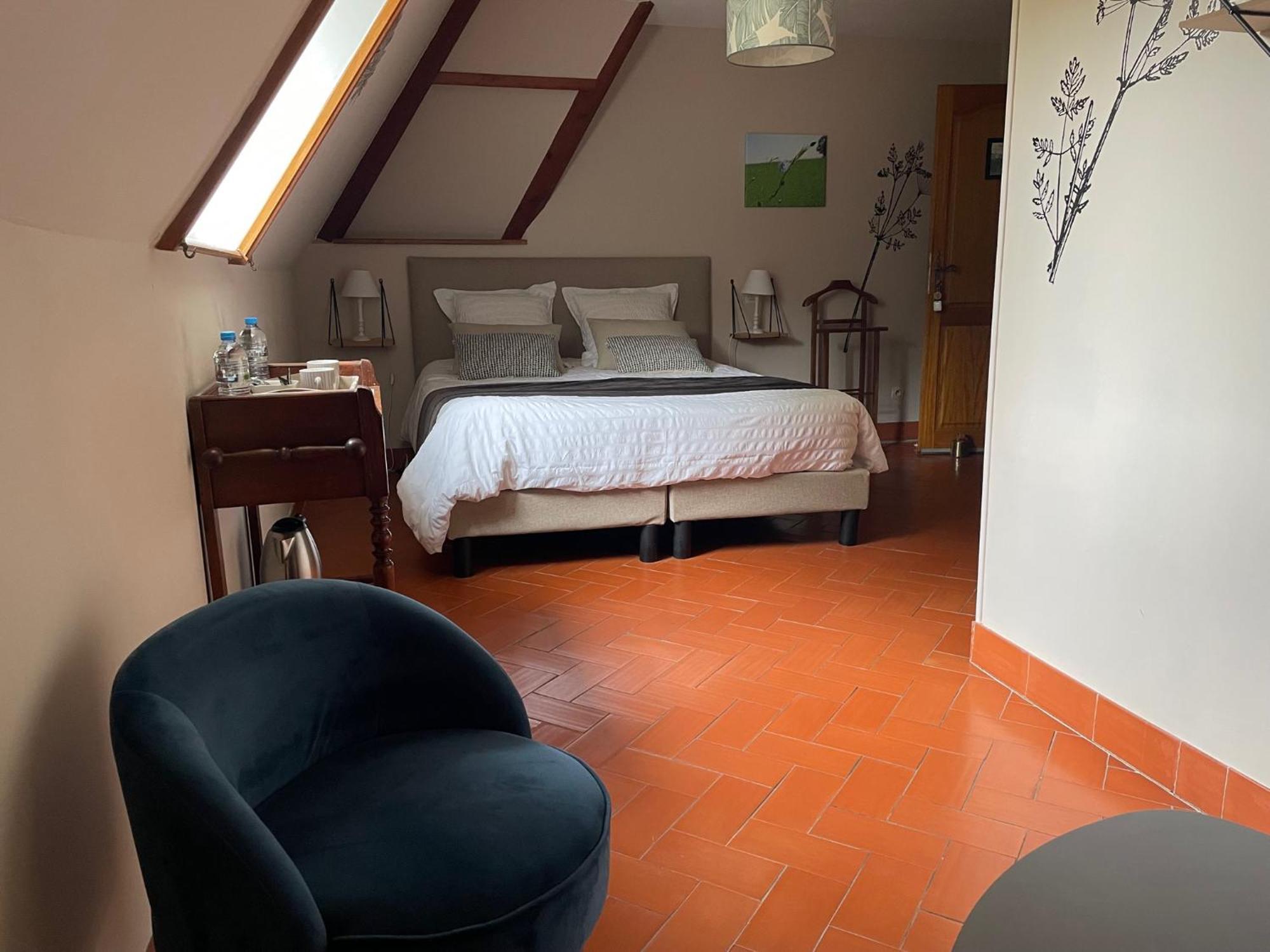Le Prieure Des Fontaines Hotel Les Preaux Екстериор снимка